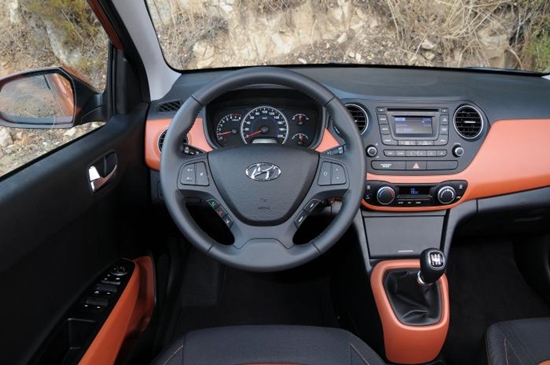 Hyundai i10: ทบทวนข้อกำหนดภาพถ่าย