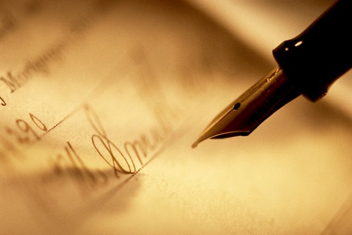 วิธีการเรียนรู้การเขียนด้วยลายมือที่สวยงาม: เคล็ดลับง่ายๆ