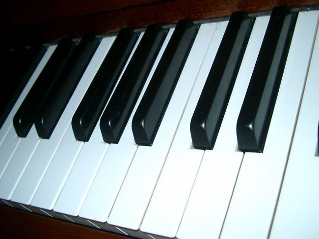 วิธีการเรียนรู้ที่จะร้องเพลงด้วยตัวเอง?
