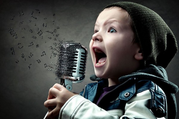 วิธีการเรียนรู้ที่จะร้องเพลงด้วยตัวเอง?