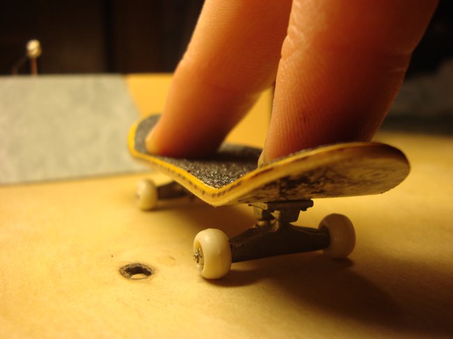 วิธีการทำ fingerboard ด้วยมือของคุณเอง?
