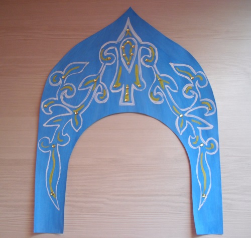 รัสเซีย kokoshnik ของกระดาษแข็ง