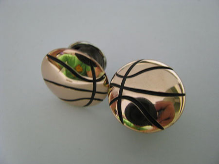 Cufflinks ในรูปของบาสเกตบอล