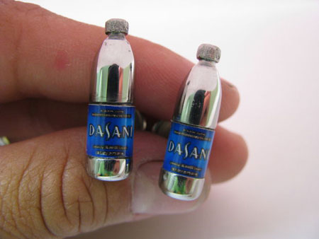 Cufflinks ในรูปของขวดน้ำแร่