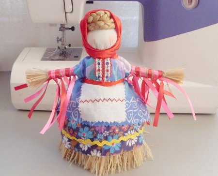 เราทำตุ๊กตา Maslenitsa ด้วยมือของเราเอง