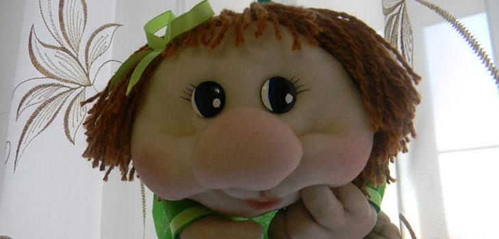 ตุ๊กตาด้วยมือของตัวเอง: ชั้นต้นแบบทีละขั้นตอน