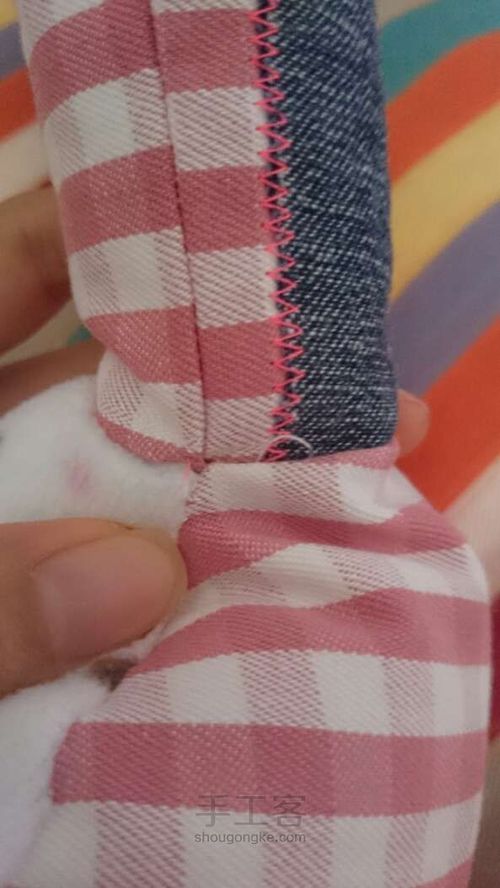 กระต่ายของเล่นนุ่มด้วยมือของคุณเอง
