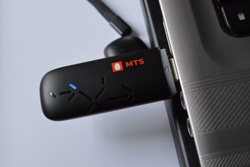 วิธีการอัพเกรดโมเด็ม MTS: กฎง่ายๆสำหรับการใช้ซอฟต์แวร์คำแนะนำคำแนะนำ