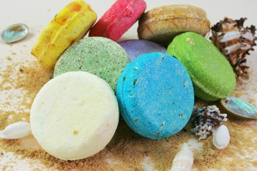 แชมพูแข็ง Lush: องค์ประกอบบทวิจารณ์