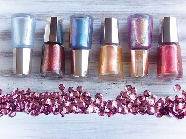 ความมหัศจรรย์ของวันหยุดในชุดของวาร์นิช Mavala Disco Color