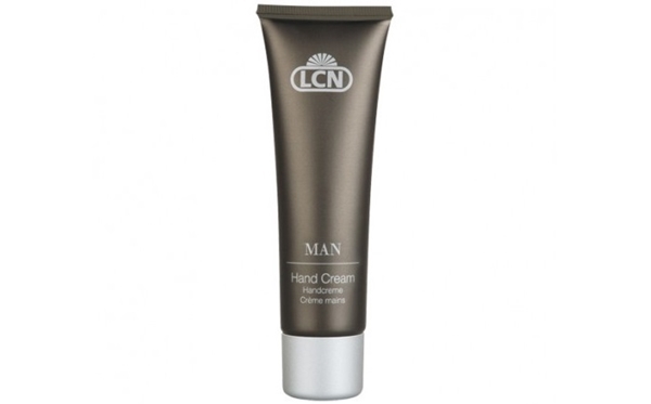 MAN Hand Cream: ผิวเรียบเนียนและได้รับการดูแลเป็นอย่างดีจากมือโดยไม่ต้องแวะไปหาช่างทำศัลยกรรม