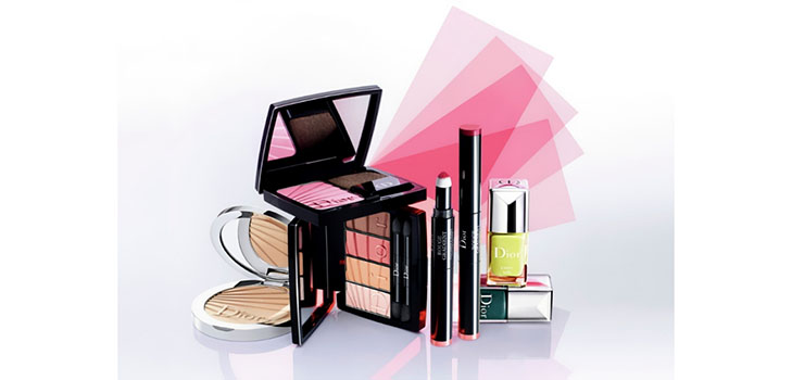 การไล่ระดับสีที่หยาบคายในคอลเล็กชันการตกแต่ง Dior Color Gradation