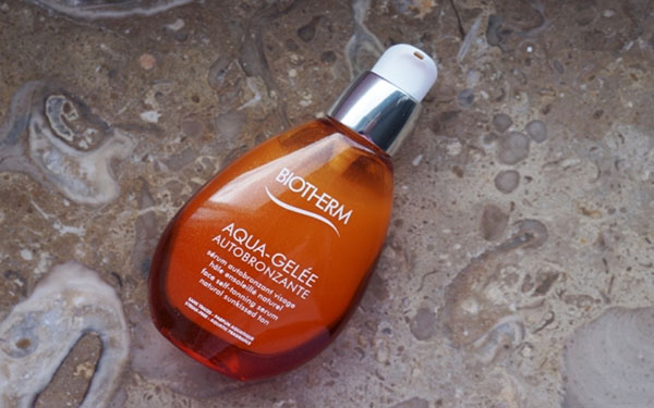 ผิว Biotherm Aqua-Gelée Solaire สำหรับผิวนุ่ม