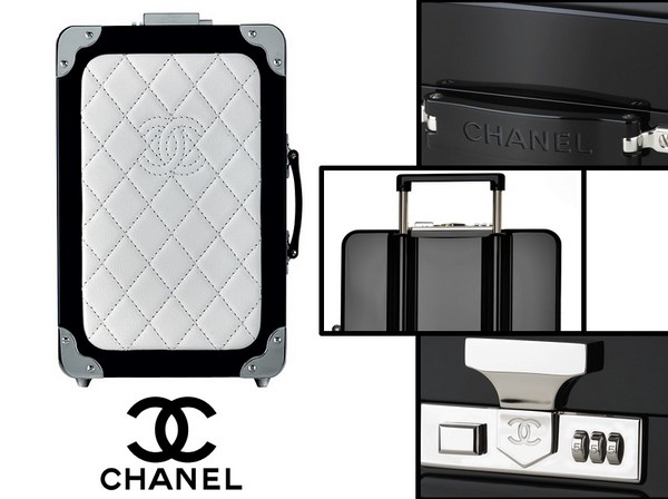 ถนนสาย: รถเข็นกระเป๋าใบคลัตช์ Minaudiere จาก Chanel