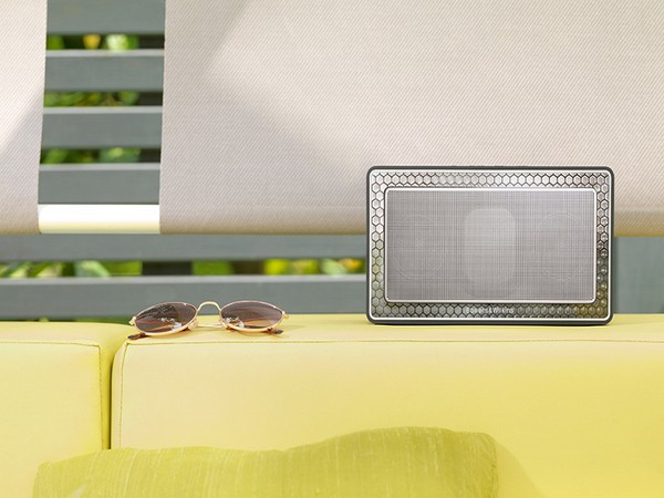 ความสามัคคีของสไตล์และเทคโนโลยี: คอลัมน์ Bowers & Wilkins T7 Gold Edition