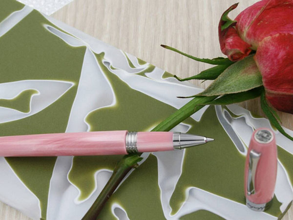 ของขวัญที่ประณีต: ปากกา Montegrappa ด้วยการออกแบบที่โดดเด่น