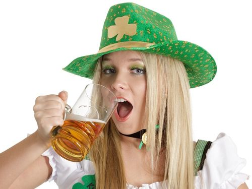 เมื่อวัน St. Patrick's 2016 ในขณะที่มีการเฉลิมฉลองในไอร์แลนด์และประเทศอื่น ๆ - ศุลกากร