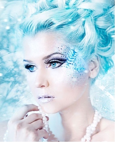 แต่งหน้า Snow Maiden ในวันปีใหม่: วิธีการวาดภาพ