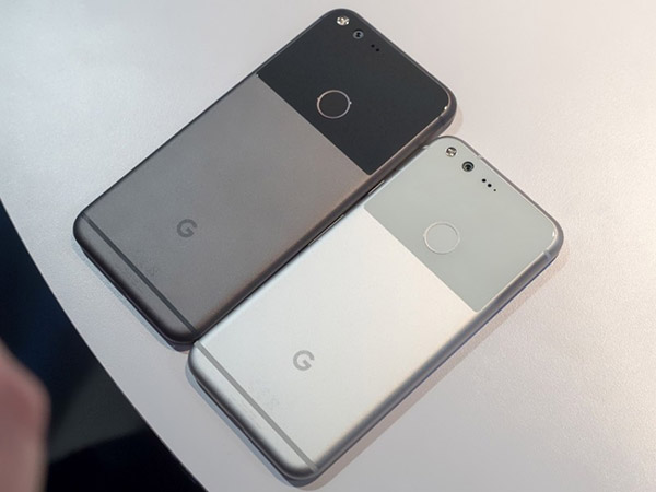 ไม่มีอะไรที่ไม่จำเป็น: สมาร์ทโฟน Google Pixel ใหม่