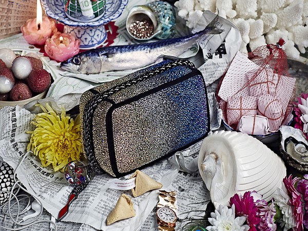 หมอนสำหรับ Cinderella: clutch bags Piloutin โดย Christian Louboutin