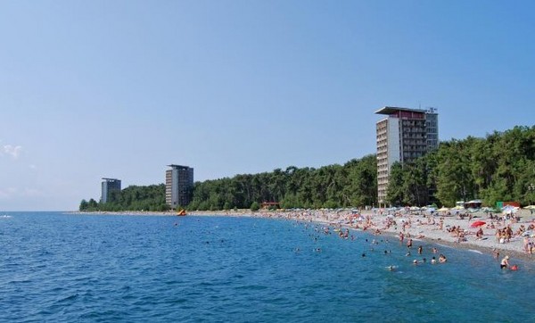 สภาพอากาศจะเป็นอย่างไรใน Abkhazia ในเดือนกรกฎาคมปี 2016? การคาดการณ์ของศูนย์อุตุนิยมวิทยากับสภาพอากาศและอุณหภูมิน้ำใน Abkhazia ในเดือนกรกฎาคม