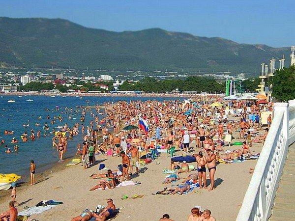 สภาพอากาศจะเป็นอย่างไรใน Gelendzhik ในเดือนกรกฎาคมปี 2016? การคาดการณ์ของศูนย์อุตุนิยมวิทยากับสภาพอากาศและอุณหภูมิน้ำใน Gelendzhik ในเดือนกรกฎาคม