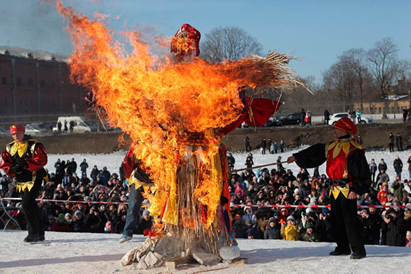 ขอแสดงความยินดีกับ Maslenitsa 2017