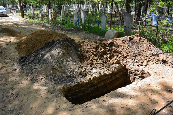 สัญญาณที่งานศพ: ไม่ต้องทำอะไรเลย