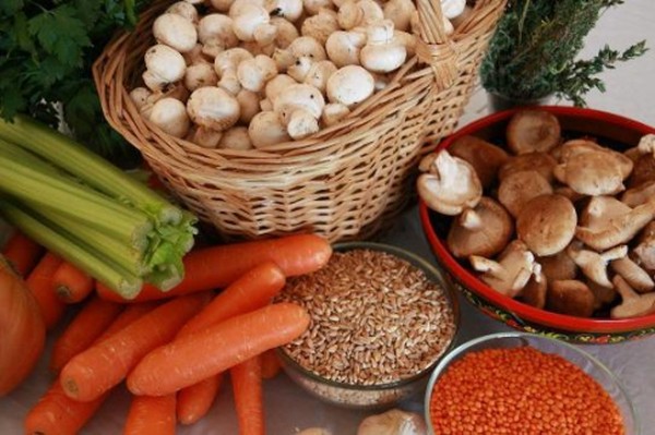 การอดอาหารในอดอาหารคืออะไร? หลักการพื้นฐานทางโภชนาการ