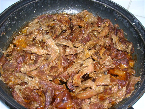 เนื้อ Stroganoff ในกระทะ