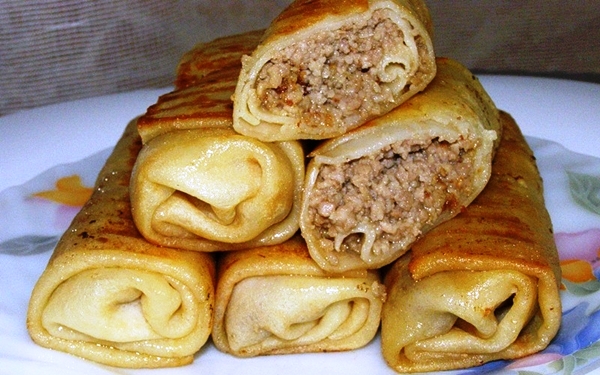 เคล็ดลับการทำอาหาร: สูตรสำหรับแพนเค้กยัดไส้ที่อร่อยที่สุดด้วยรูปภาพและวิดีโอ