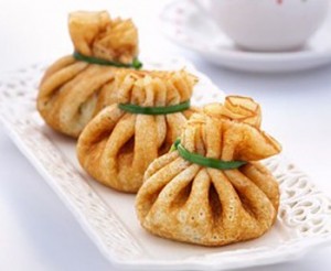 เคล็ดลับการทำอาหาร: สูตรสำหรับแพนเค้กยัดไส้ที่อร่อยที่สุดด้วยรูปภาพและวิดีโอ