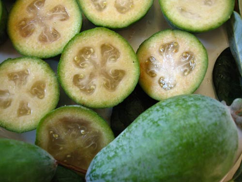Feijoa กับน้ำตาลสูตรที่ดีที่สุดที่มีรูปถ่าย