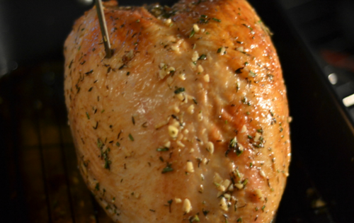 วิธีการอบไก่งวงในเตาอบ ภาพของสูตรไก่งวงในเตาอบ