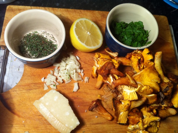 วิธีการปรุงอาหาร chanterelles ในกระทะ