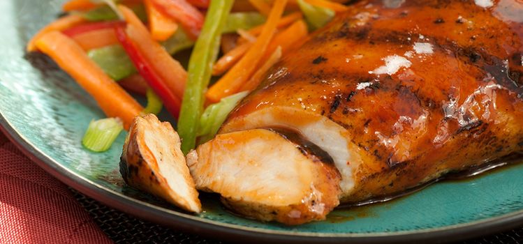 ไก่ในซอสน้ำผึ้งในเตาอบ