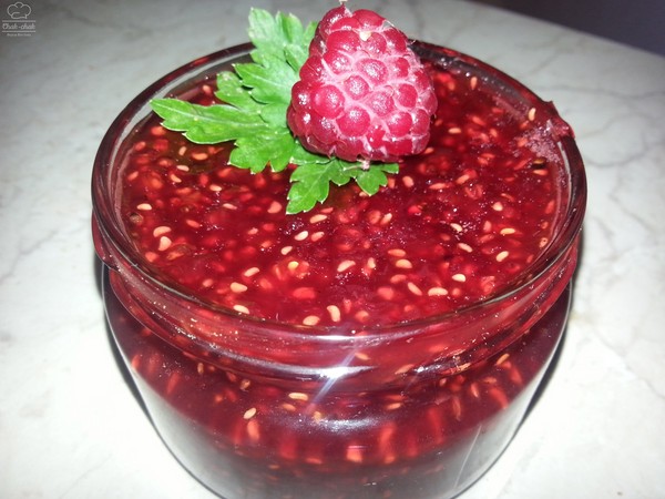 ราสเบอร์รี่กับน้ำตาลสำหรับฤดูหนาวโดยไม่ต้องปรุงอาหาร Pyatiminutka ในช่องแช่แข็ง สูตรสำหรับราสเบอร์รี่สดขูดกับน้ำตาล