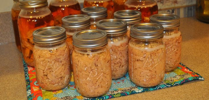สูตรสำหรับเนื้อกระป๋องสำหรับฤดูหนาว