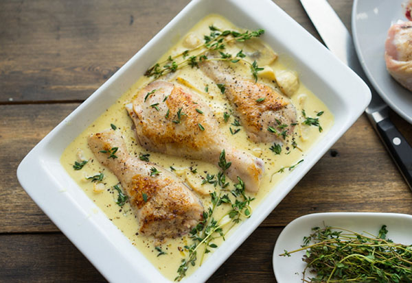 สูตรง่ายๆ: ไก่กับเห็ดในซอสมัสตาร์ดครีม
