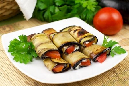 ม้วนมะเขือ: สูตร ม้วนมะเขือ: สูตร