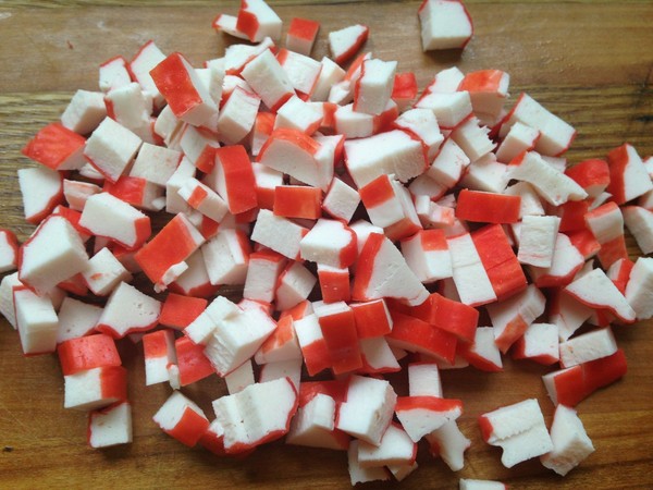 สลัดกับถั่วกระป๋อง: สูตรอร่อยและง่าย 