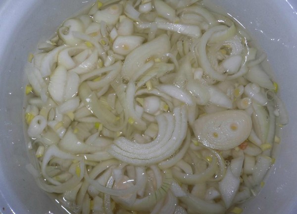 สลัดไก่กระเพาะ