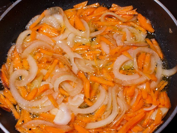 สลัดไก่กระเพาะ
