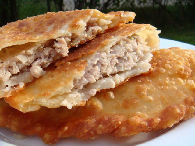chebureks บนน้ำเดือด