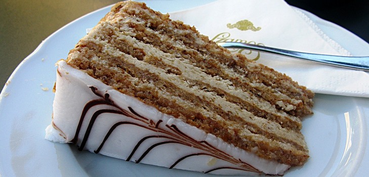 เค้กสำหรับปีใหม่: เค้กของ esterhazy สูตรพร้อมภาพ