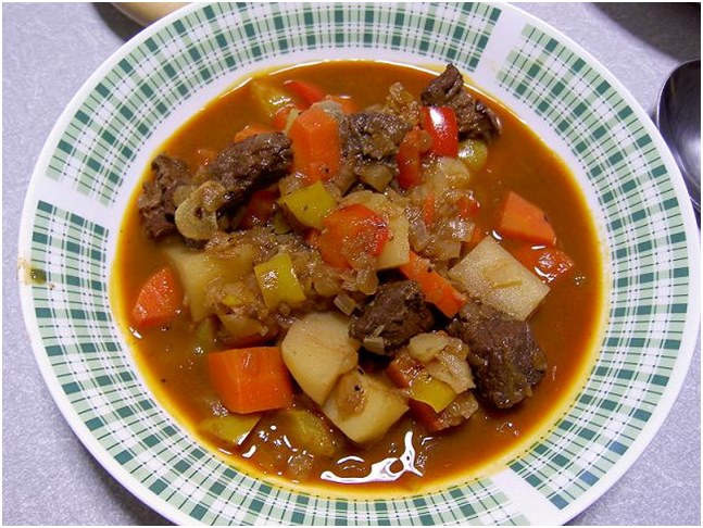 goulash ในจาน