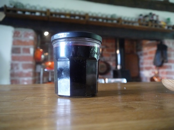 แกงเผ็ดอร่อยจาก blackcurrant - สูตร